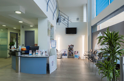 Foto de Rodríguez Solucions Dentals | Clínica Dental en Barcelona, Clínica de Cirurgia Bucomaxilofacial em Barcelona