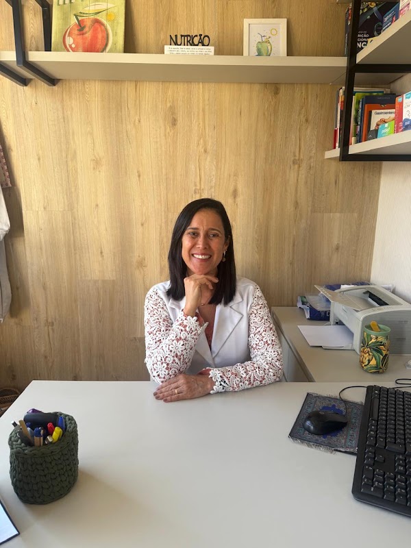 Foto de Dra. Christiana de Oliveira, Nutricionista em Niterói