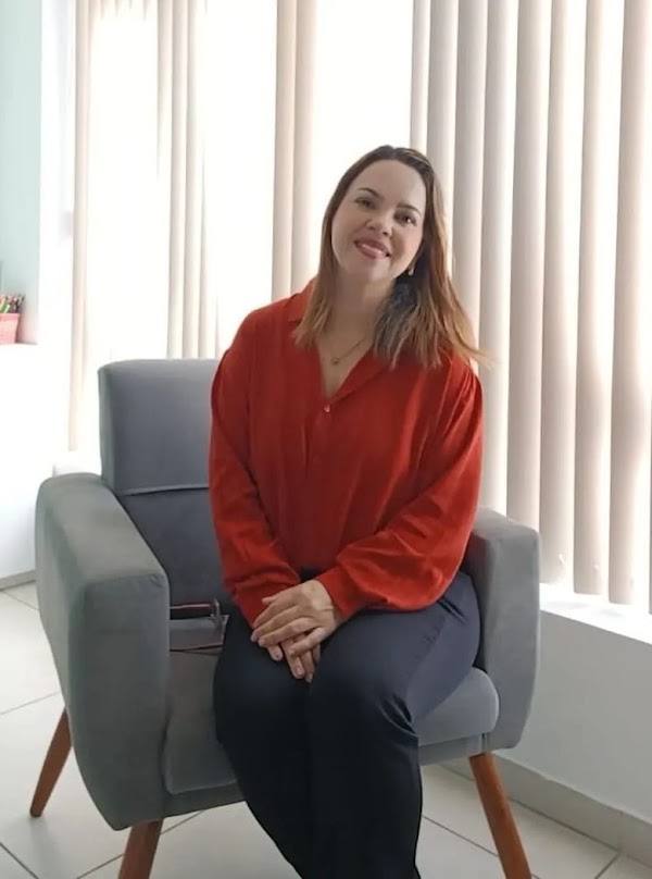 Foto de Fabia Mendonça, Clínica de Psicologia Clínica em Niterói