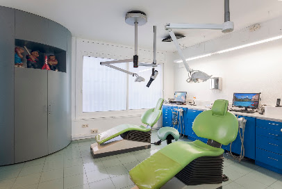 Foto de Ortodoncia Dr. Boj, Clínica de Ortodontia em Barcelona