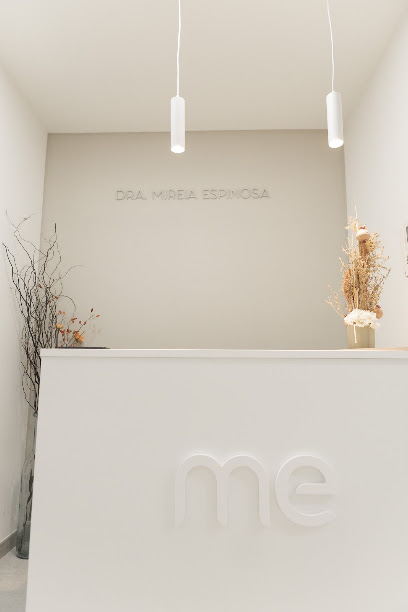 Foto de Mireia Espinosa, Dentista Estético em Barcelona