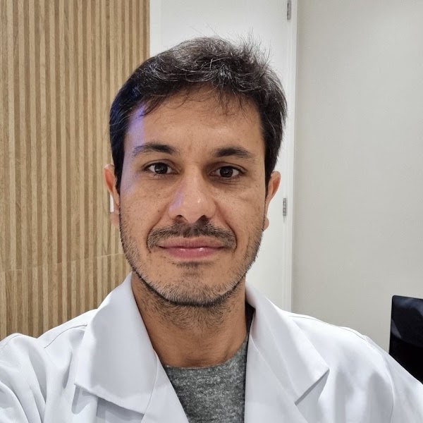 Foto de Dr. Rodrigo Resende, Clínico Geral em Niterói