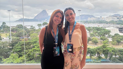 Foto de Dra Mariana e Maíra Militão, Ortodontista em Rio de Janeiro