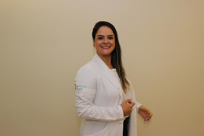 Foto de Dra. Laís Sales Seriacopi, Infectologista em São Paulo