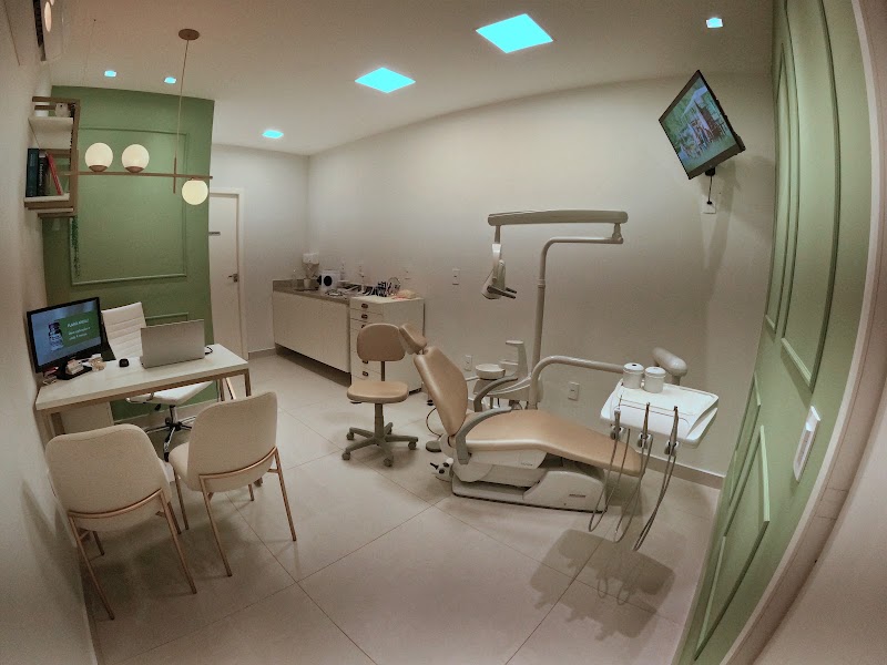 Foto de Dra. Amanda Araújo, Endodontista em São Pedro da Aldeia