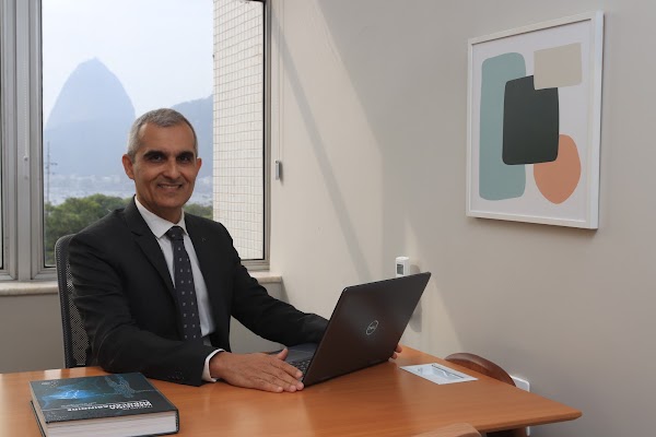 Foto de Dr. Espedito Carvalho, Geriatra em Niterói