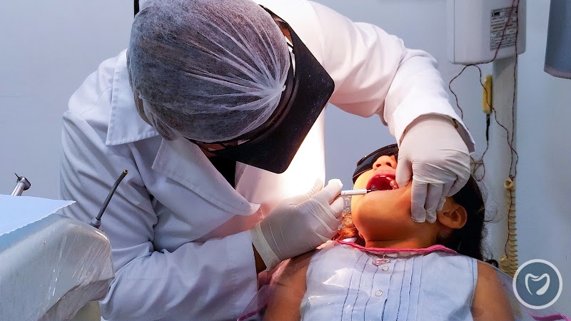 Foto de Tavares Odontologia Integrada, Clínica de Odontologia Estética em São Pedro da Aldeia