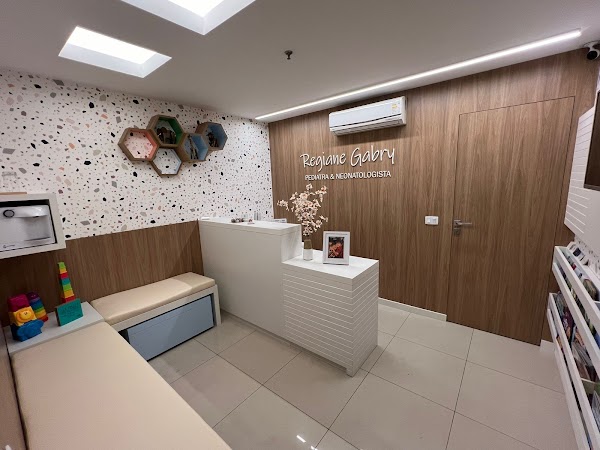 Foto de Dra. Regiane Souza Gabry, Obstetra em Niterói