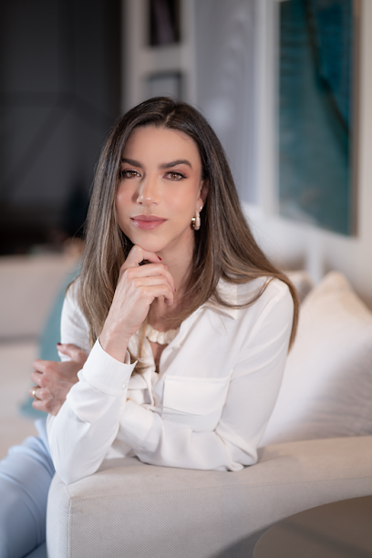 Foto de Dra. Milena Vasconcellos, Oftalmologista em São Paulo