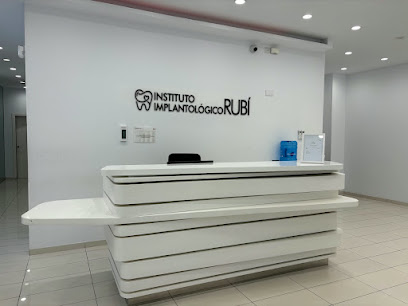 Foto de Instituto Implantologico Rubi, Clínica de Cirurgia Bucomaxilofacial em Barcelona