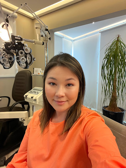 Foto de Dra. Vanessa Yumi Sugahara Harada, Oftalmologista em São Paulo